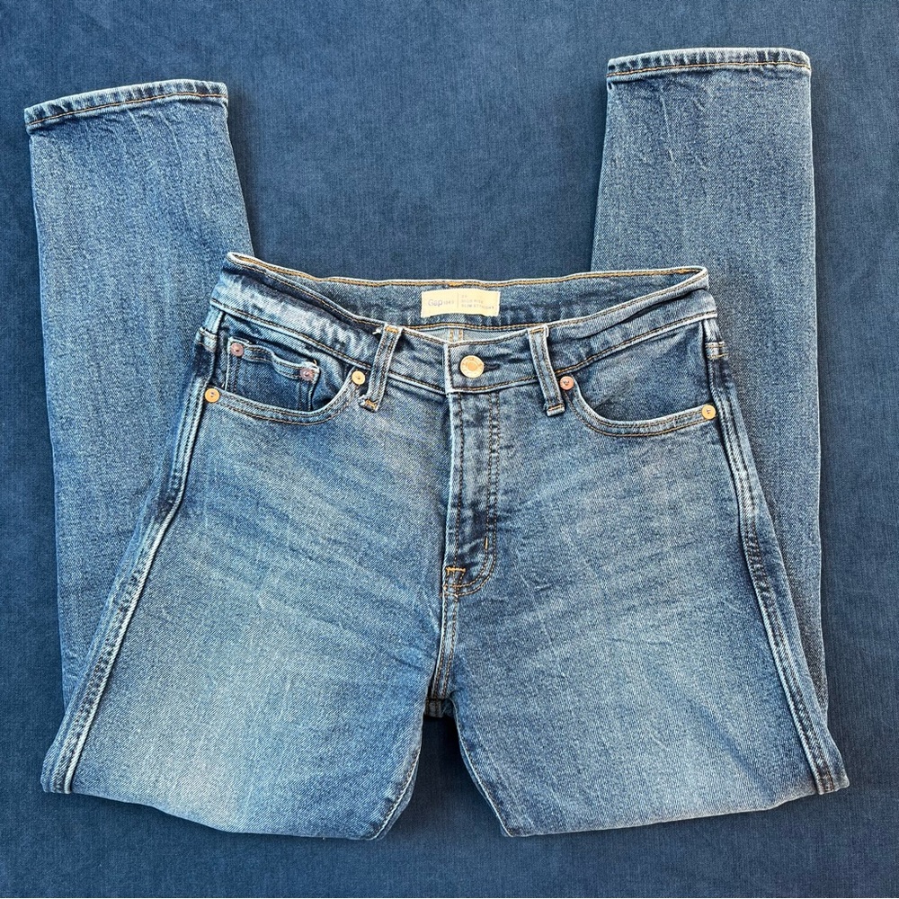 Gap High Rise Slim Straight SOLD